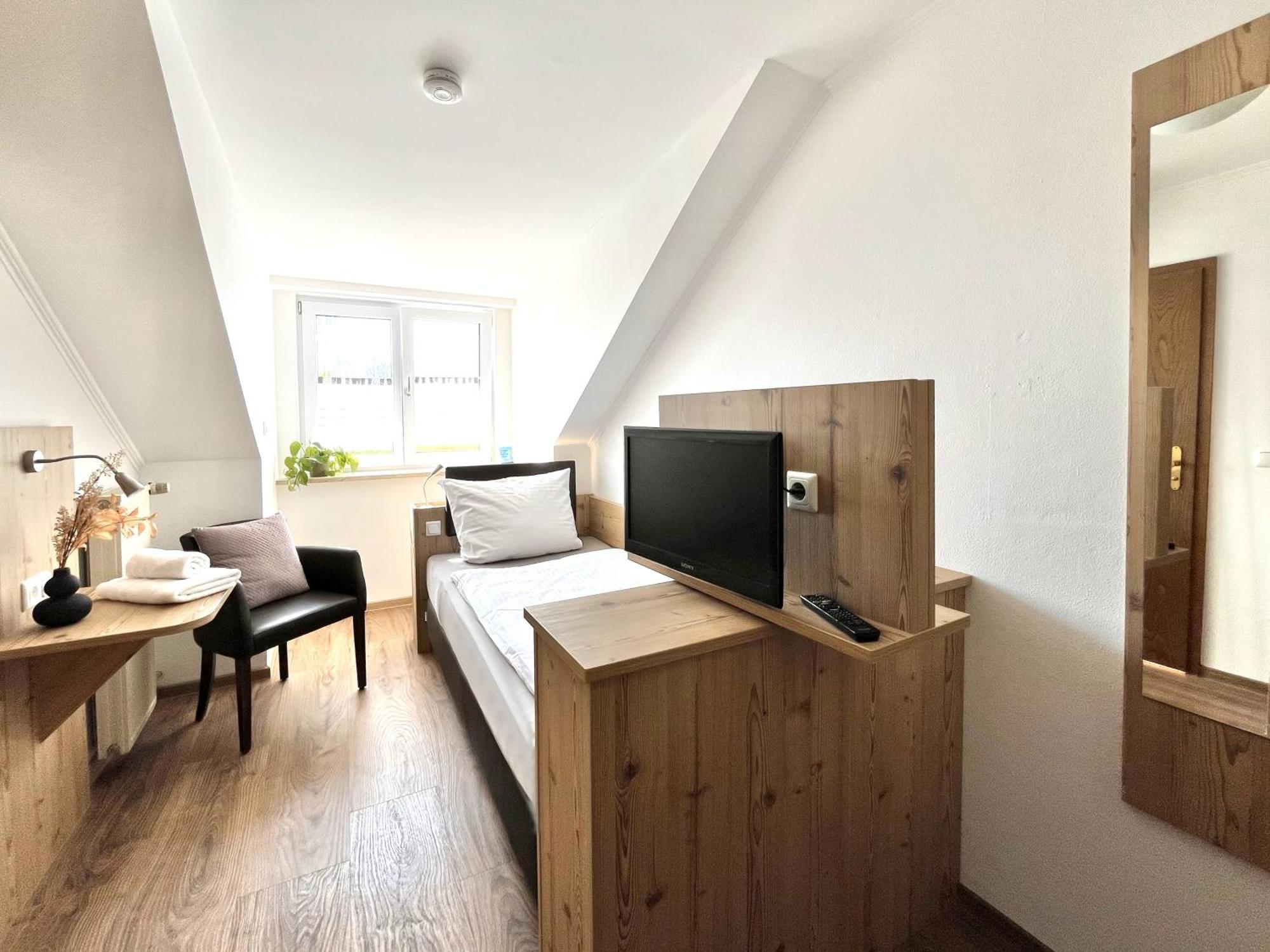 Gastwirtschaft & Hotel Doll Markt Indersdorf Kamer foto