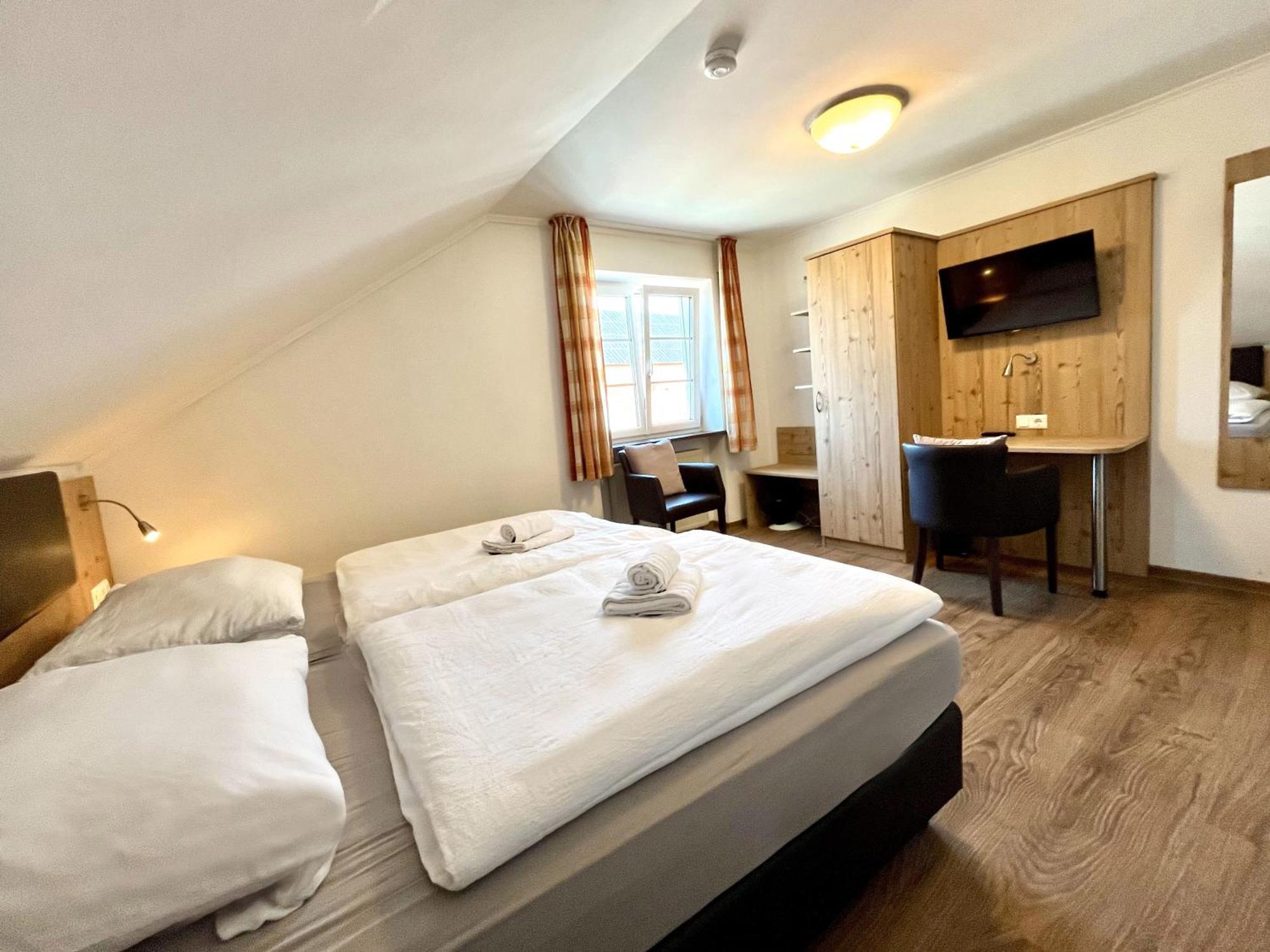 Gastwirtschaft & Hotel Doll Markt Indersdorf Kamer foto