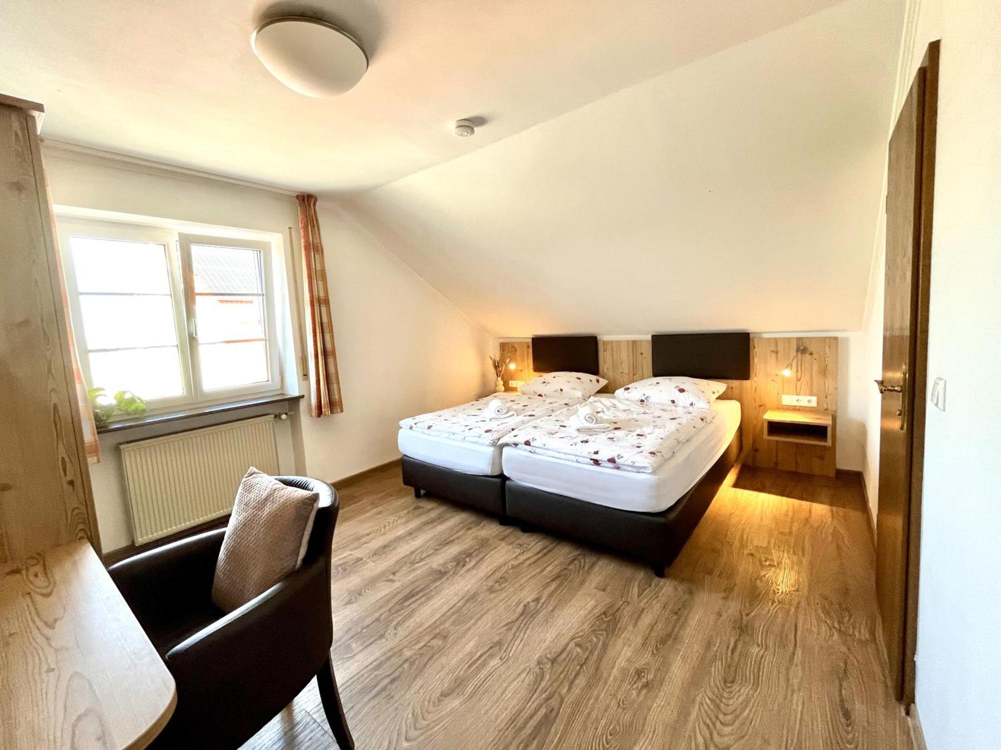 Gastwirtschaft & Hotel Doll Markt Indersdorf Kamer foto
